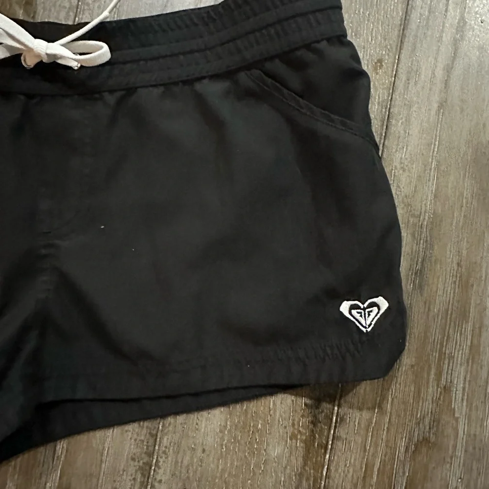 Roxy Shorts - Picture 4 of 9
